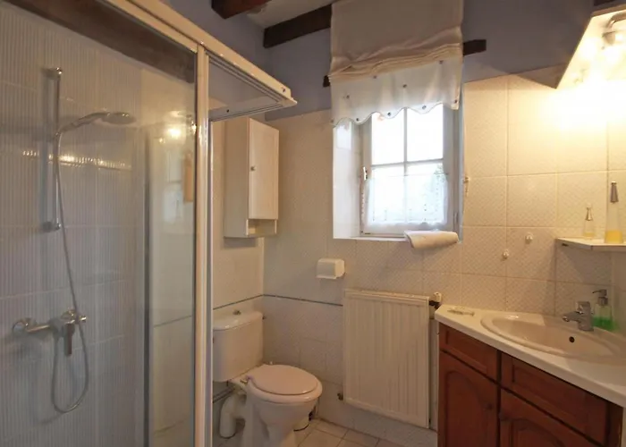 Дом отдыха Normand Ideal Familles Et Amis, Jardin Et Animaux Acceptes - Fr-1-497-38